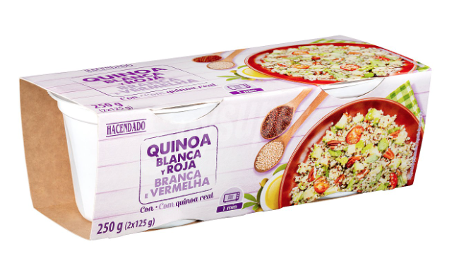 Ensalada de lechuga y tomate con sardinas en conserva y 1 vasito de quinoa por persona.